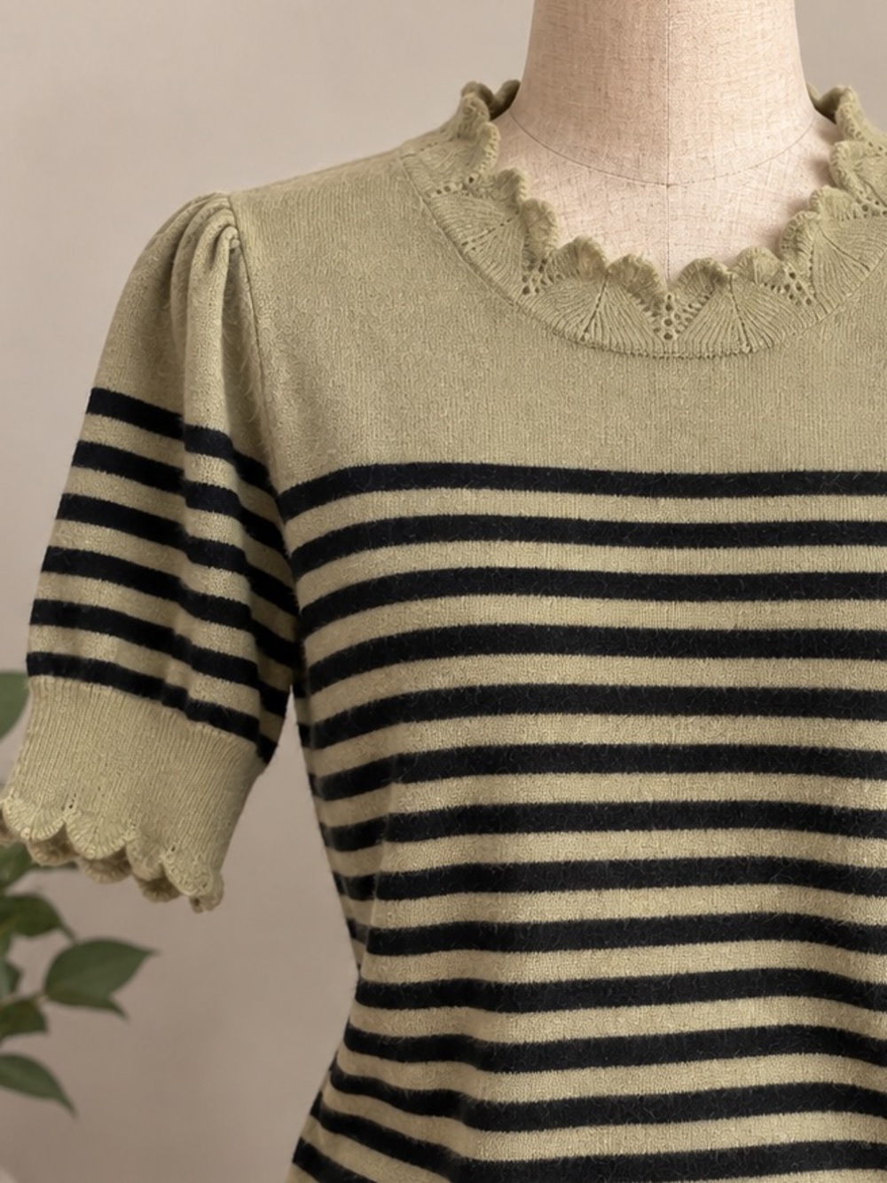 Jason Wu Striped Scallop Trim Short Sleeve Sweater – Sage Green Black – Small